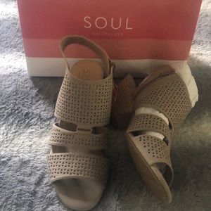 Naturalizer soul shoes